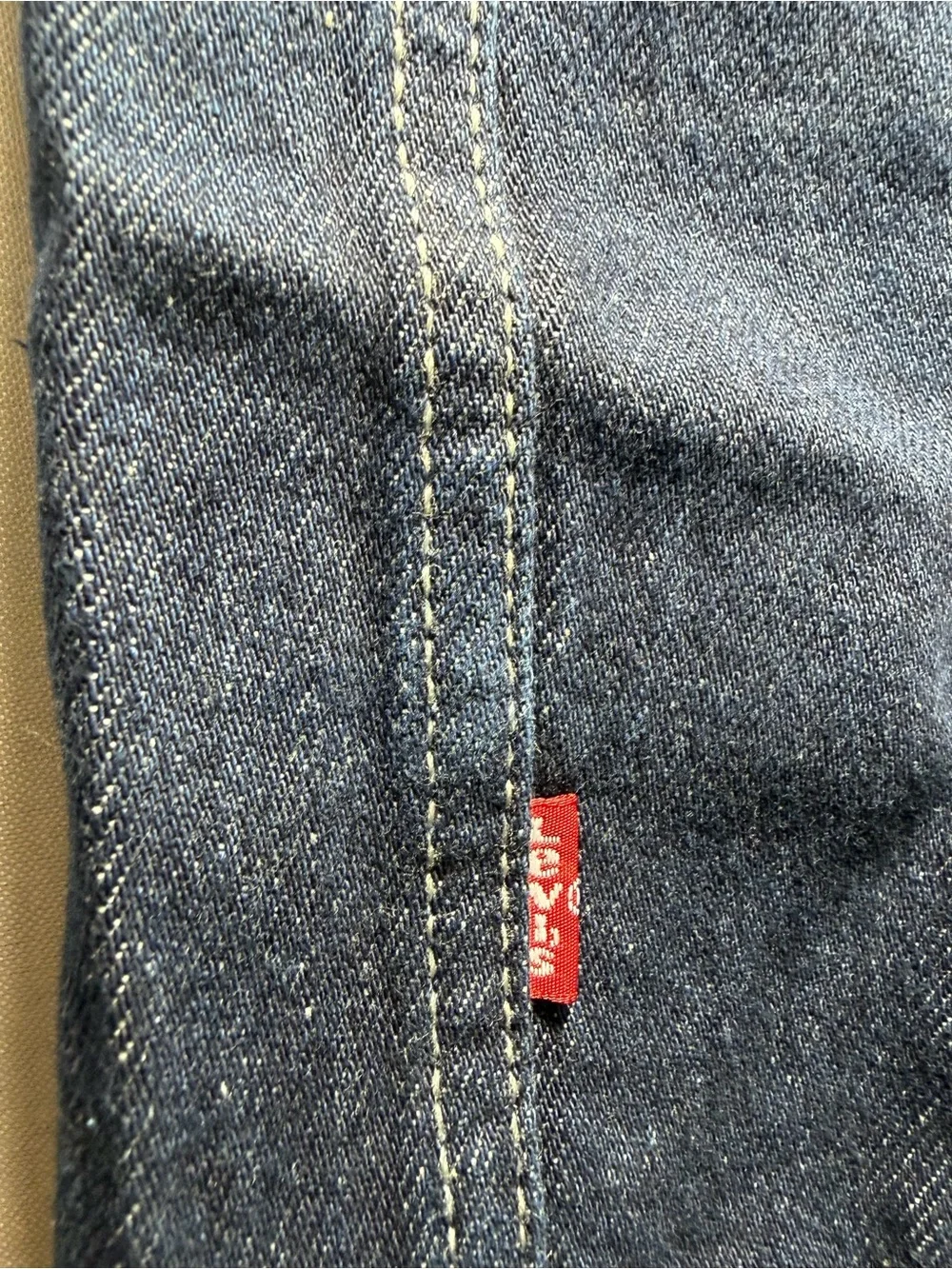 Levis straight cut